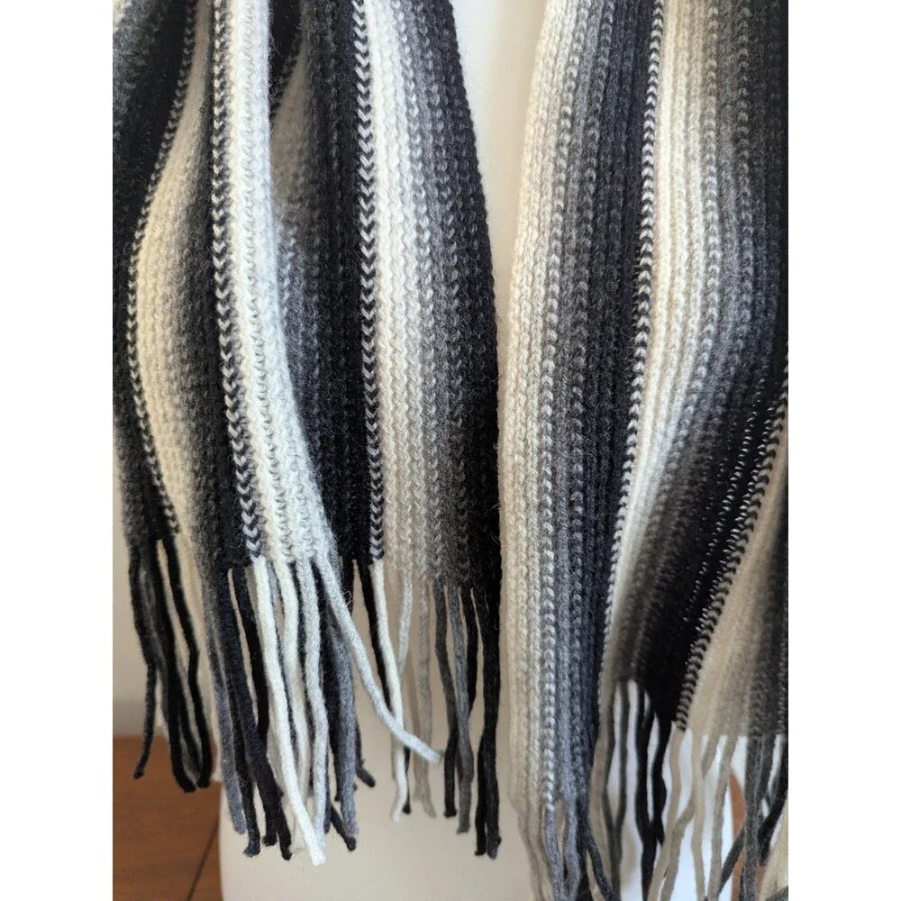 Vtg Nardi Tagliaferri Italian Wool Blend Knit Scarf Black White Chevron Stripe